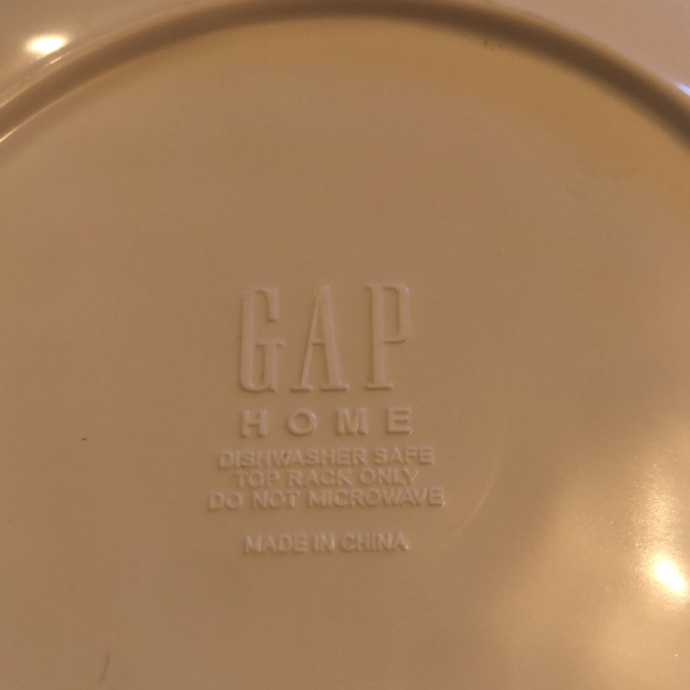 NWOT Gap Home Flowing Watercolors 8-Piece Red Melamine Dinnerware Set - Picture 6 of 6